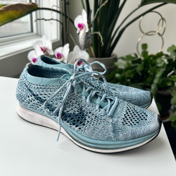 Nike Flyknit Racing Shoes - Picture 2 of 5